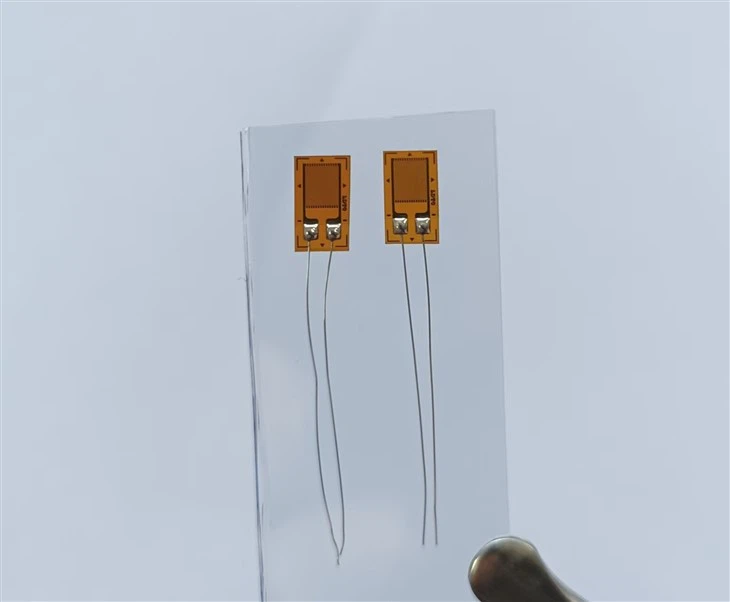 Linear Strain Gauges AA